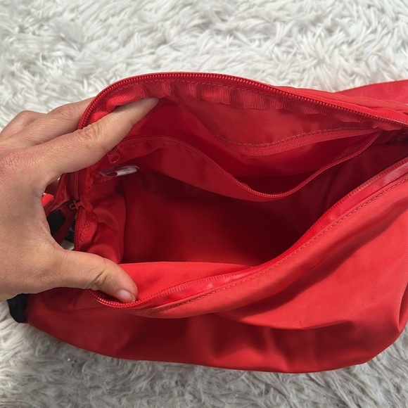 Lululemon All Hours Belt Bag Carnation Red - Picture 5 of 6